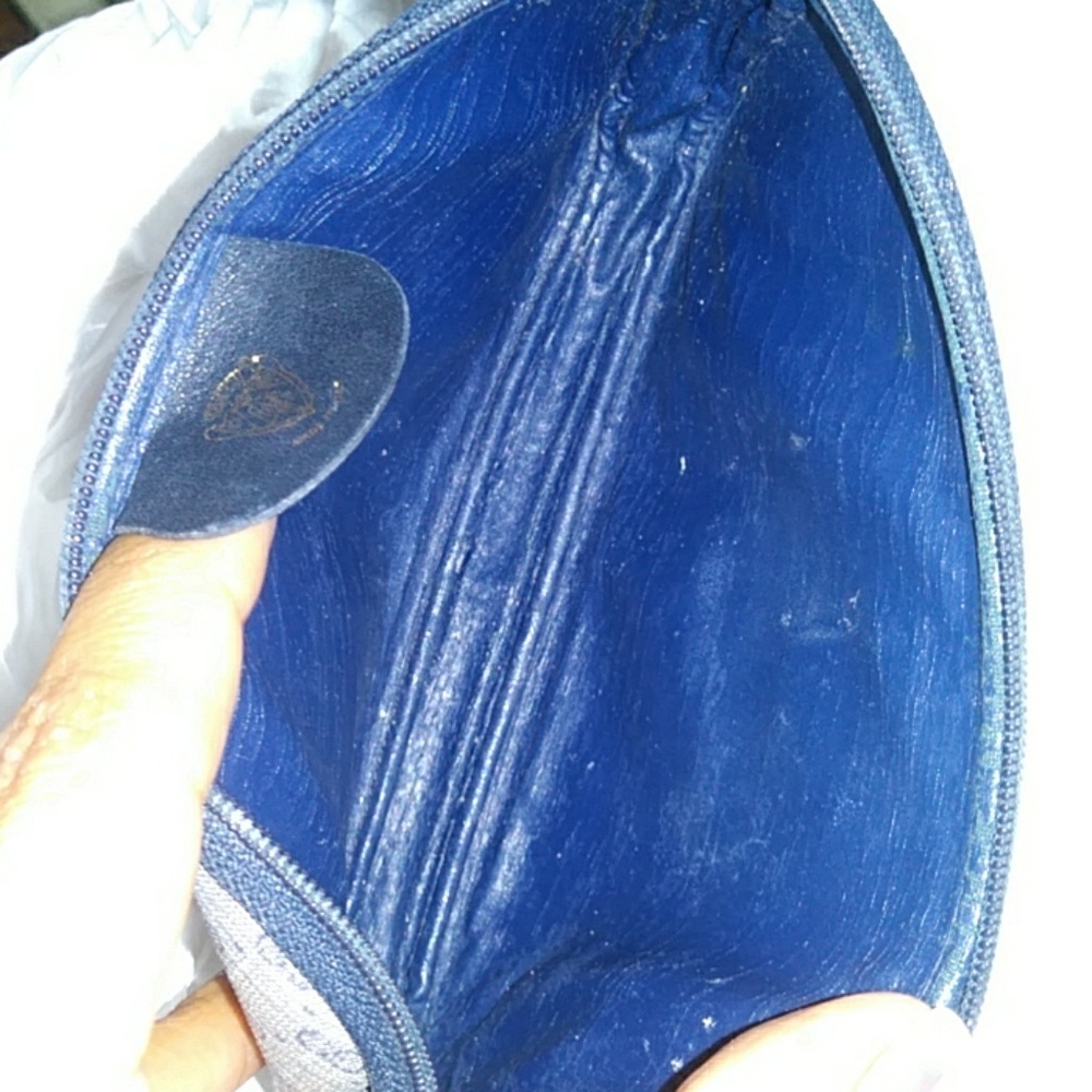 GUCCI~GG MINI BAG - Picture 6 of 8